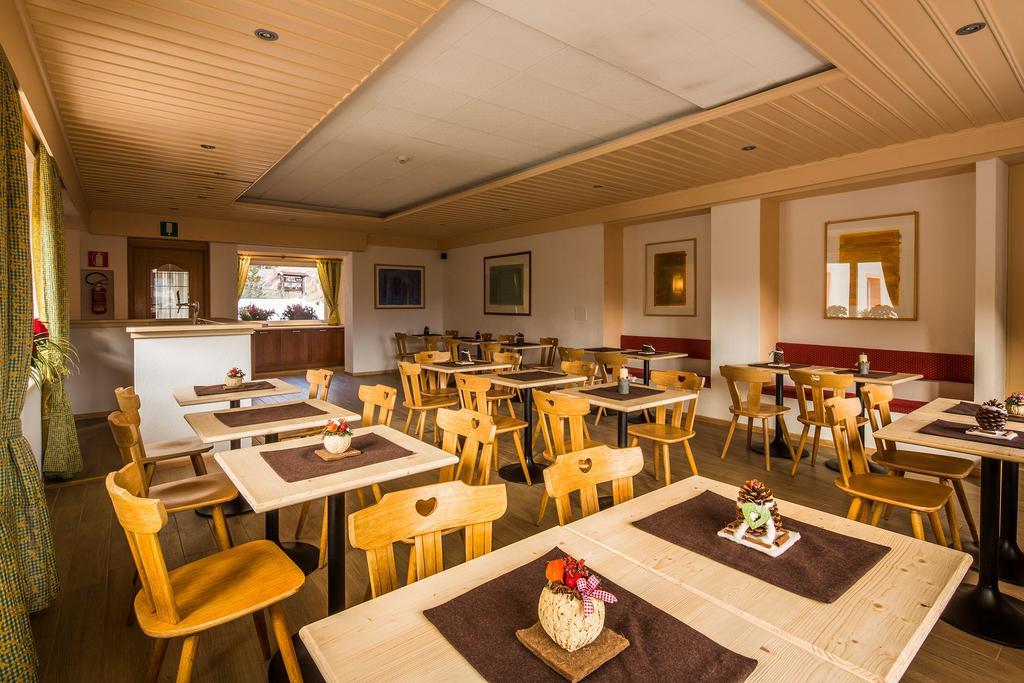 Garni Bellavista Hotel Arabba Ngoại thất bức ảnh