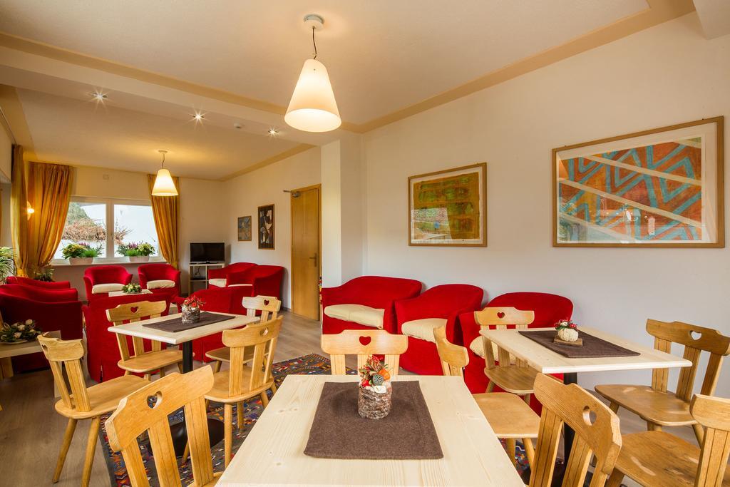 Garni Bellavista Hotel Arabba Ngoại thất bức ảnh