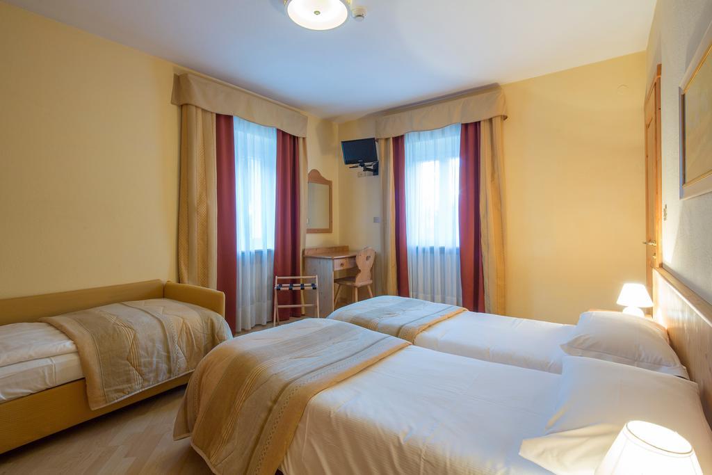 Garni Bellavista Hotel Arabba Ngoại thất bức ảnh